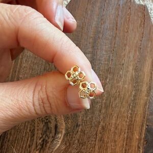 Kendra Scott gold Rue studs